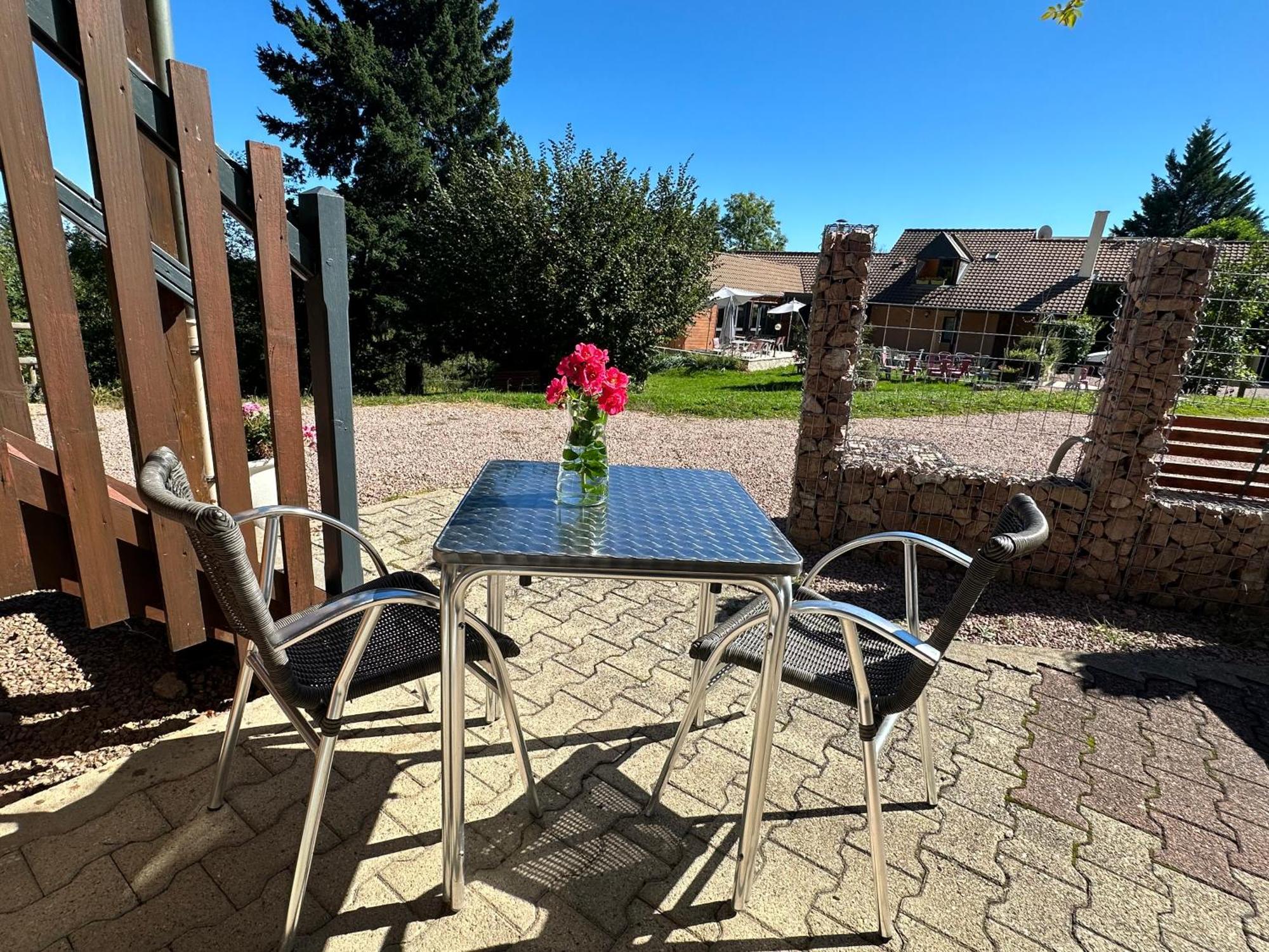 Du Cote De Chez Sam Hotel Andelaroche Екстериор снимка